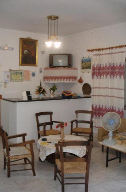 Villa Maria Apartments Kokkini Hani Екстер'єр фото
